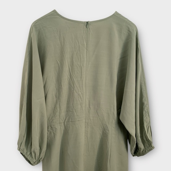 Showpo Tyricia Midi Dress - Picture 6 of 13